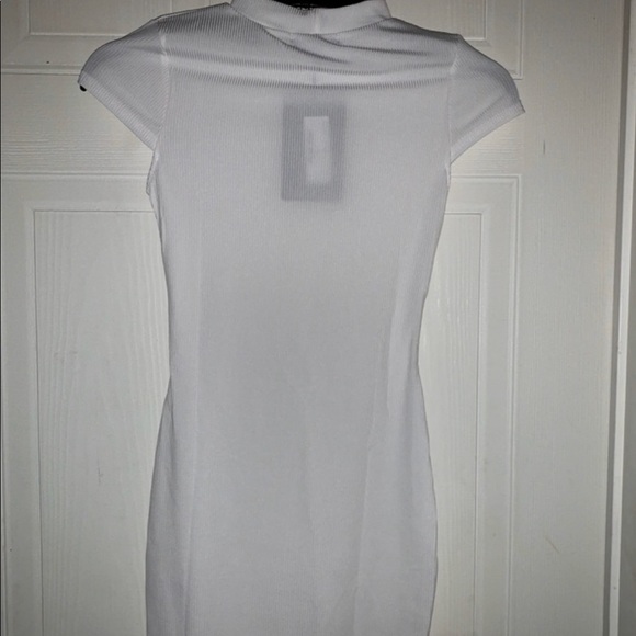 Tight white dress from pretty little thing - Picture 3 of 3